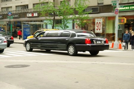  những mẫu limousine khủng trên phố - 16