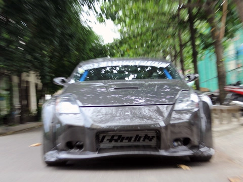  nissan 350z art of carbon trên phố sài gòn - 1