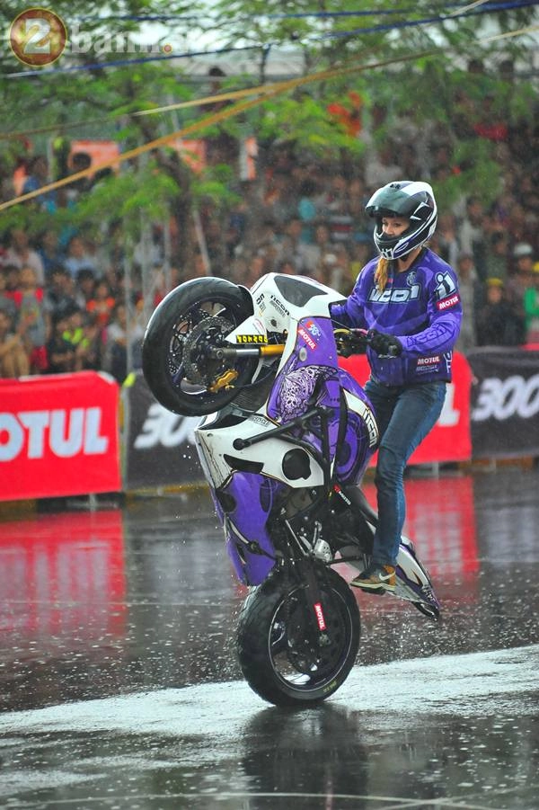 Nữ stunter xinh đẹp leah petersen lại sắp biểu diễn tại việt nam - 1