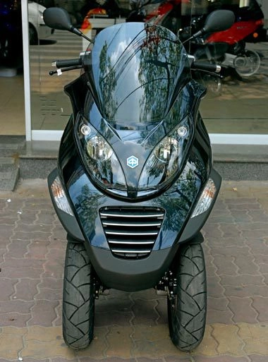  piaggio mp3 đến việt nam - 1