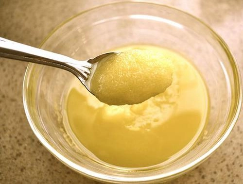 Rạn da đến mấy cũng mờ đi với công thức thần kỳ từ viên vitamin e và nha đam - 3