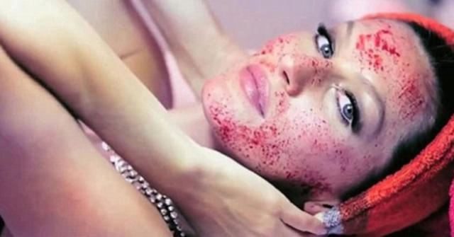 Rắn lông chuột phân cá sấu và những kiểu làm đẹp rợn tóc gáy mà người xưa đã sử dụng - 1