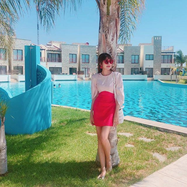 Sắc vóc gợi cảm của dàn hot girl dù con cái đuề huề vẫn xinh mòn con mắt - 16