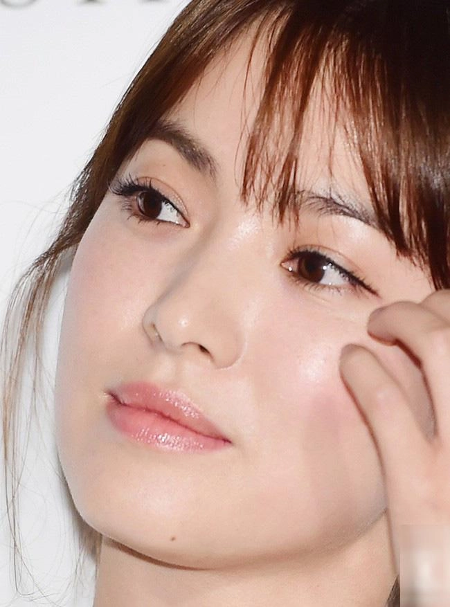 Shock trước hình ảnh soi kỹ làn da của song hye kyo ai nấy đều chẳng nói nên lời bởi - 11
