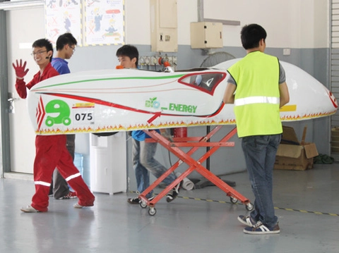  sinh viên việt nam đoạt giải xe tiết kiệm nhiên liệu tại malaysia - 1