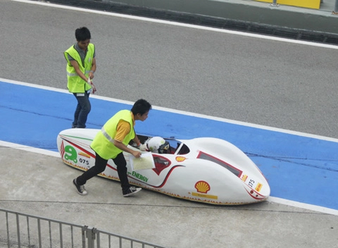  sinh viên việt nam đoạt giải xe tiết kiệm nhiên liệu tại malaysia - 2