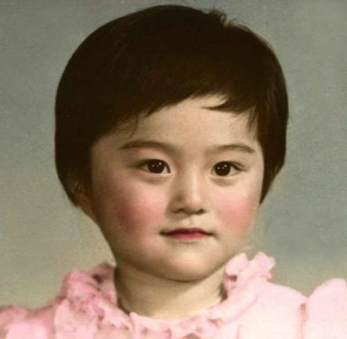 Tái xuất cbiz với sắc vóc đẹp khó cưỡng ai ngờ từ bé phạm băng băng đã xinh thế này - 5