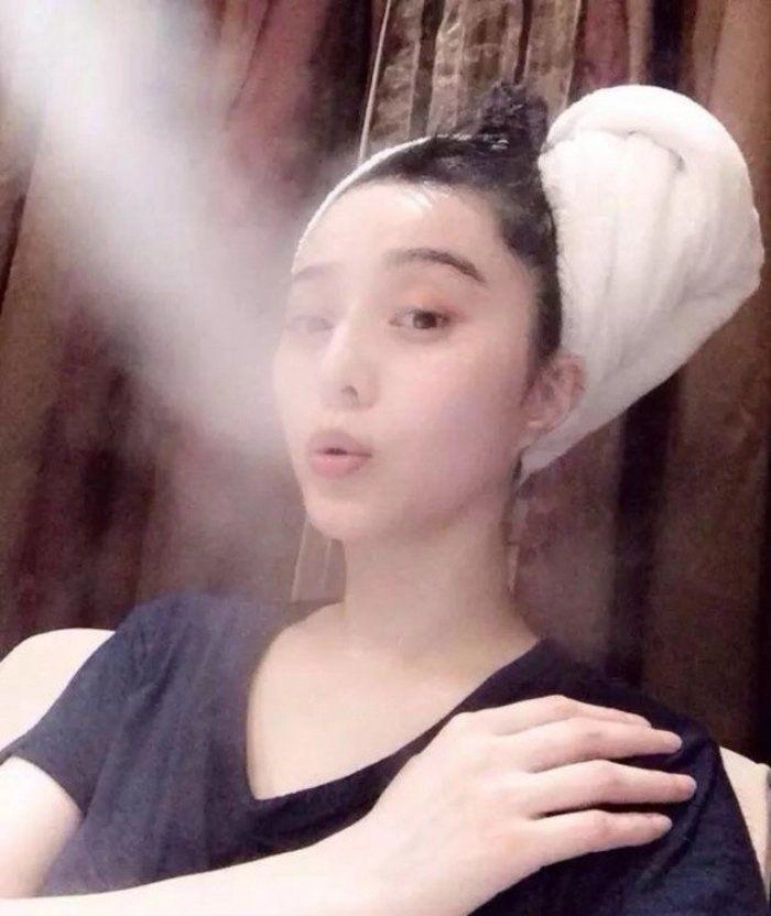 Tái xuất cbiz với sắc vóc đẹp khó cưỡng ai ngờ từ bé phạm băng băng đã xinh thế này - 15