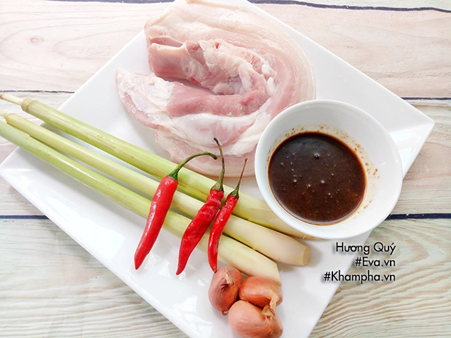 Thịt kho mắm tép sả tốn cơm ngày mát trời - 1