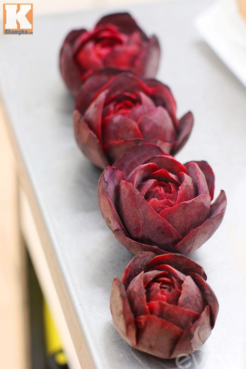 Tỉa hoa hồng từ các loại củ quả siêu đẹp - 12