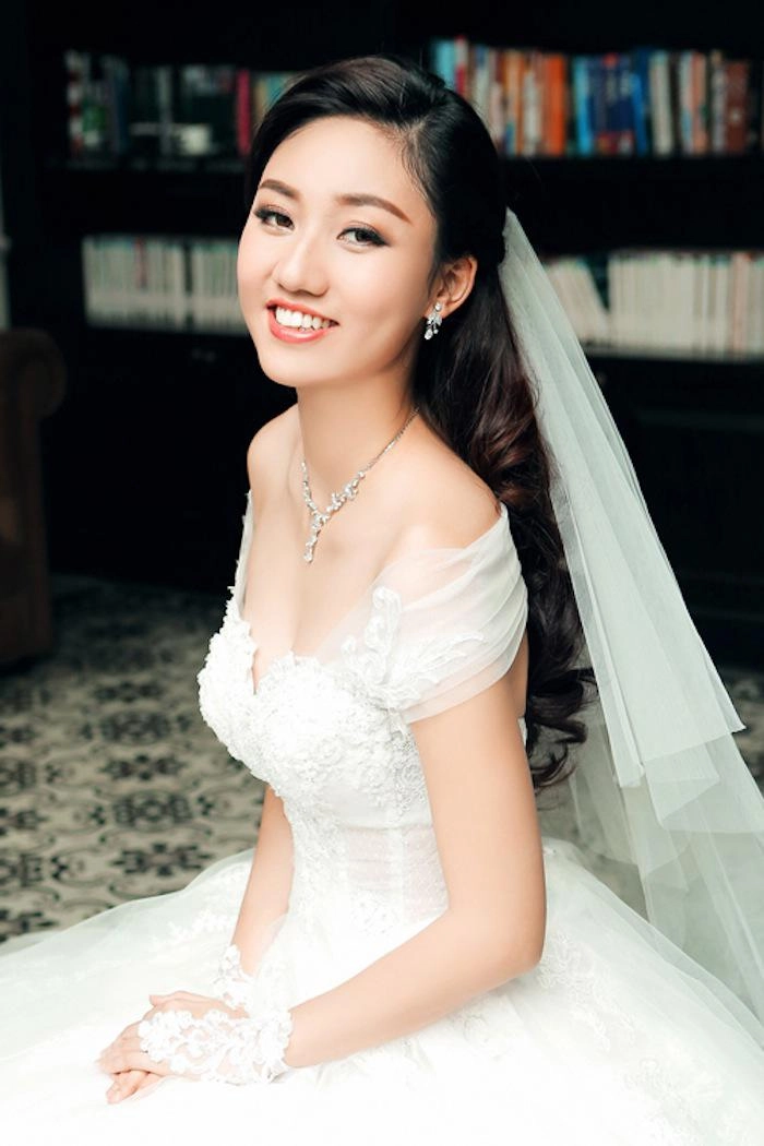 Tiếc nuối nhan sắc cặp chị em á hậu xinh đẹp tuyệt trần nhưng từ bỏ ánh hào quang - 3