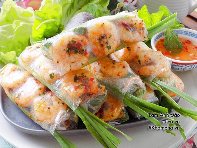 Tôm nướng sa tế cuộn rau thơm ngon ăn hoài chẳng ngán - 13