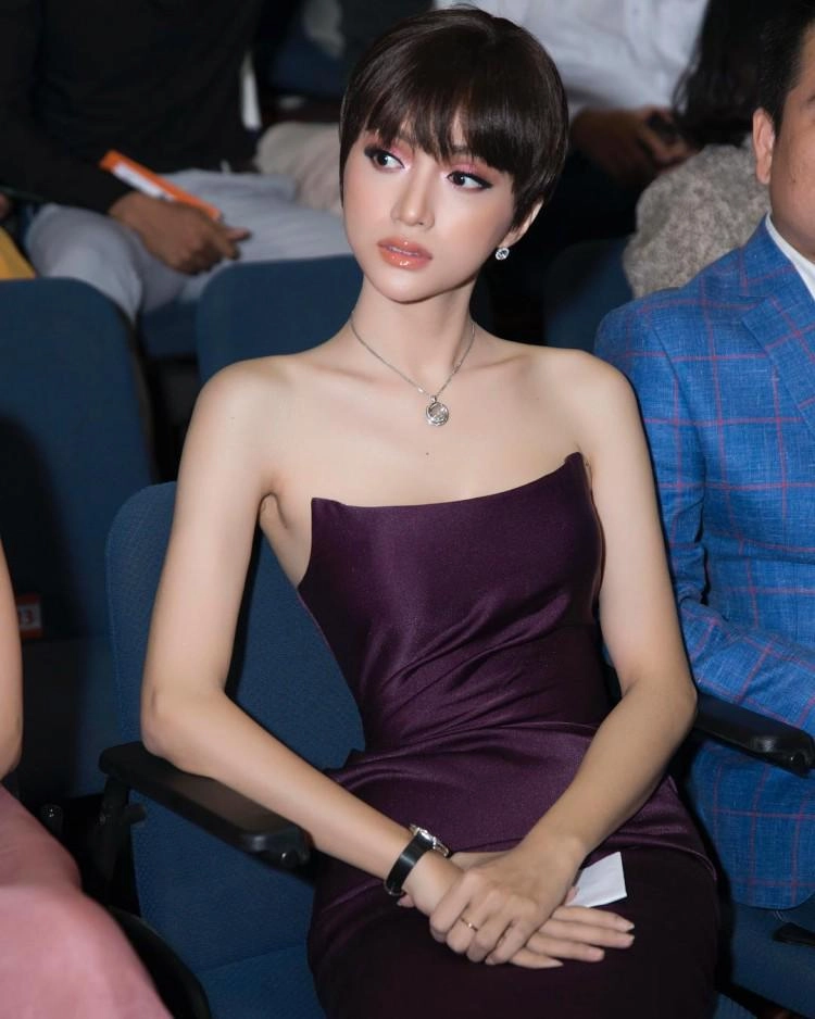 Trời nắng nóng hãy tham khảo kiểu tóc búp bê của hhen niê và hương giang ngay - 5