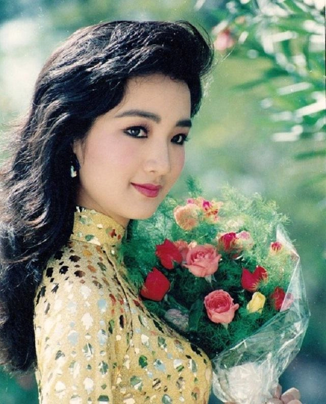 Truyền nhân 3 nữ hoàng ảnh lịch đẹp nhất xưa nay mặt xinh như thiên thần body lại quyến rũ - 13
