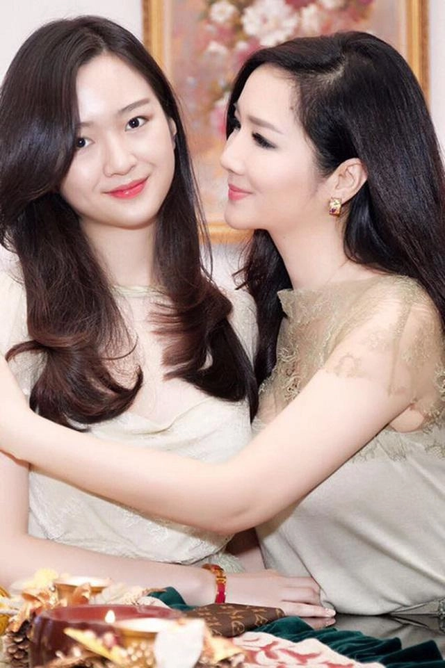 Truyền nhân 3 nữ hoàng ảnh lịch đẹp nhất xưa nay mặt xinh như thiên thần body lại quyến rũ - 17