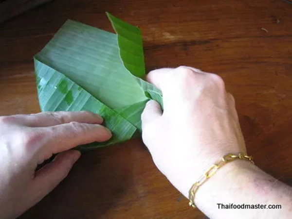 Tự làm nem chua kiểu thái cay tê lưỡi - 10
