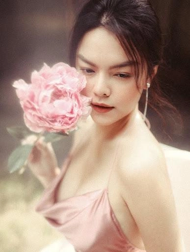 Từng cùng nhóm từng 1 lần đò cớ sao quỳnh anh thu thủy người phơi phới người lại khác biệt - 2