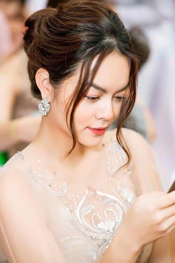 Từng cùng nhóm từng 1 lần đò cớ sao quỳnh anh thu thủy người phơi phới người lại khác biệt - 4