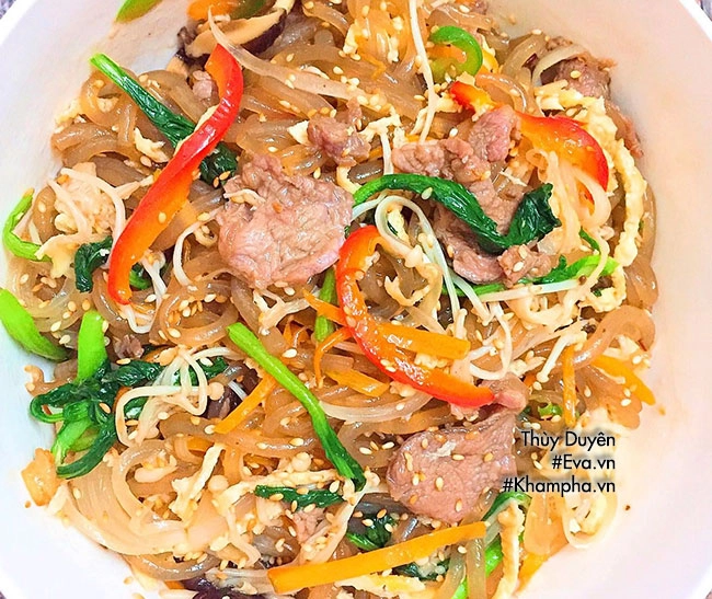 Tưởng khó ai ngờ miến trộn hàn quốc lại dễ làm thế này - 9