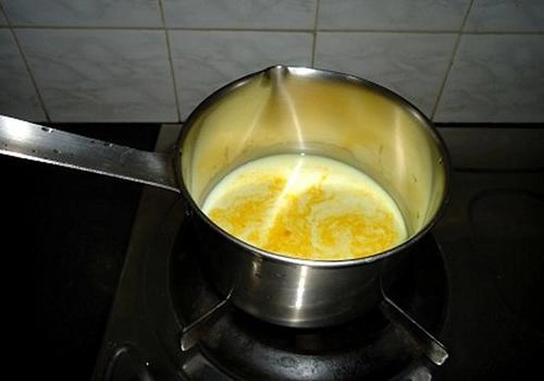 Uống bột nghệ pha với thứ này da đen đến mấy cũng phải bật 2 tone - 5