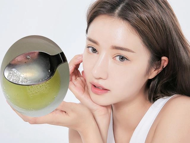 Uống bột nghệ pha với thứ này da đen đến mấy cũng phải bật 2 tone - 7