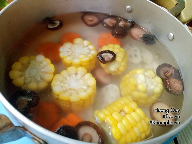 Vào bếp nấu bát canh nấm ngọt thanh ăn chay ngày vu lan - 4