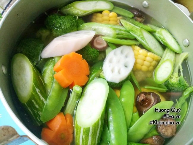 Vào bếp nấu bát canh nấm ngọt thanh ăn chay ngày vu lan - 5