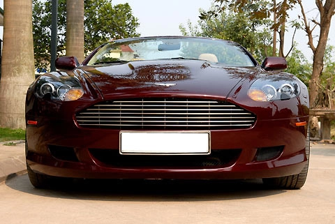  vẻ đẹp siêu xe aston martin db9 volante tại hà nội - 2