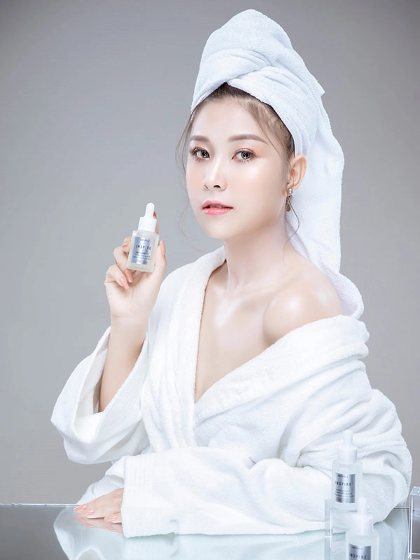 Việt trinh cosmetic được các fan nữ gọi tên với dòng sản phẩm inspire amploule - 7