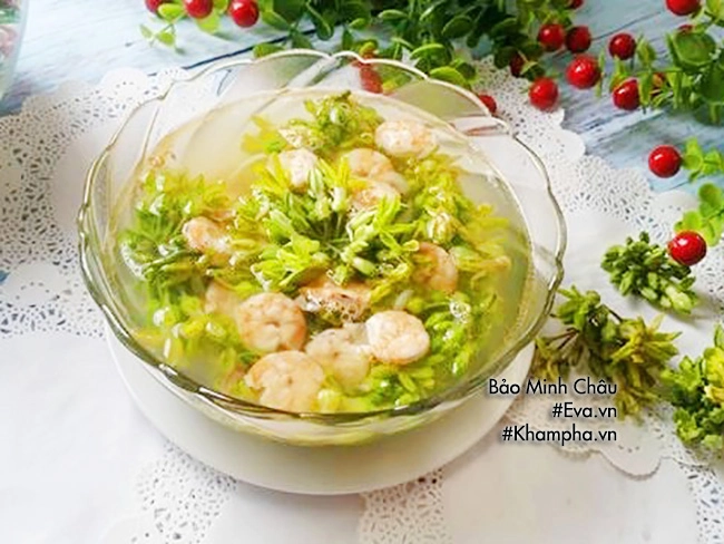 Vợ làm canh bông thiên lý nấu tôm chồng khen nức nở tài vào bếp - 7