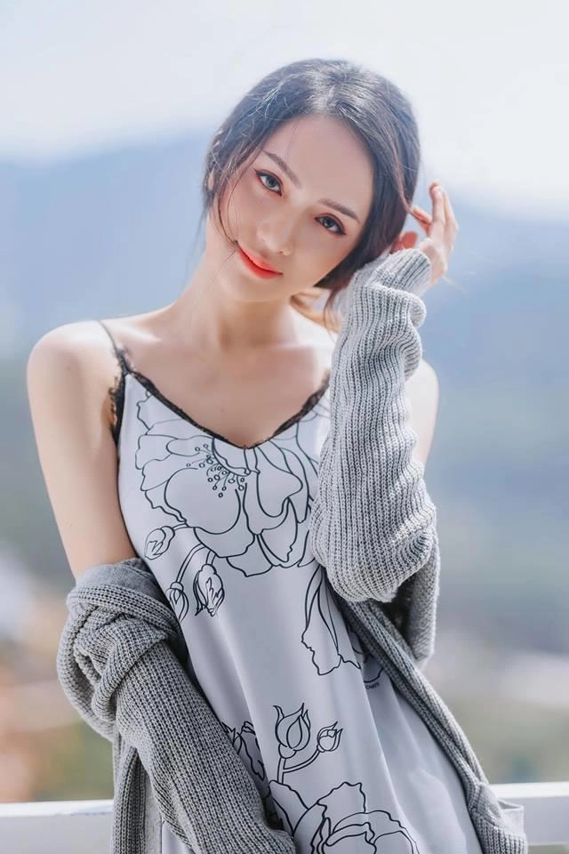 Vừa bị cướp người yêu hương giang cao tay tung ảnh gợi cảm nhằm dằn mặt tình cũ - 2