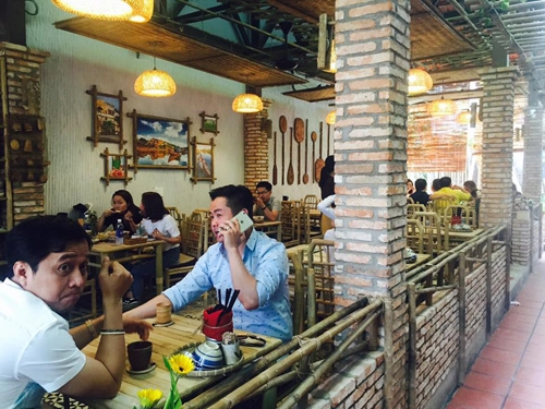 Vừa khai trương quán ăn trường giang đã bị chê là cơm quê mà giá thành thị - 3