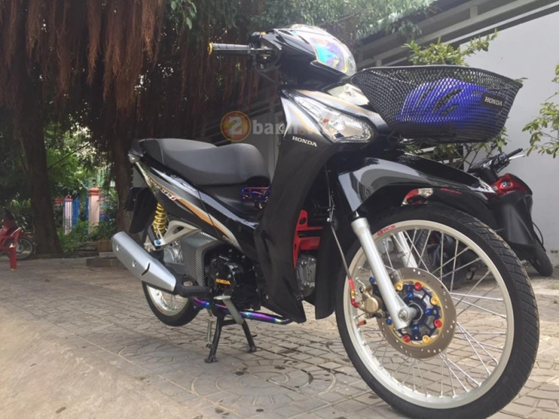 Wave 125i dọn đẹp lung linh trước thềm giáng sinh - 1