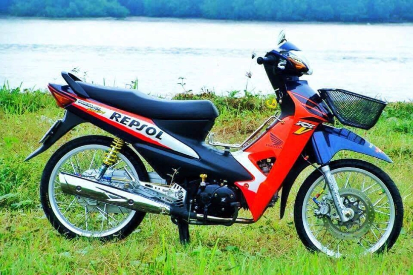 Wave a 2015 phiên bản repsol nhẹ nhàngđơn giản nhưng không kém phần mạnh mẽ và phá cách - 13