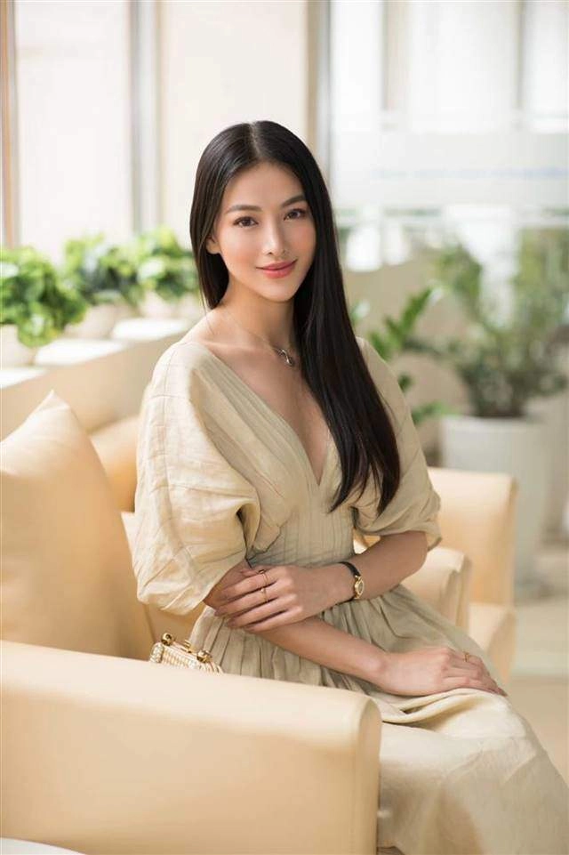 Xuất hiện với mỗi ngày một gương mặt phương khánh khiến cđm đặt nghi vấn cô đã nghiện dao kéo - 10