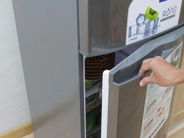 Cách làm sạch ngăn đá tủ lạnh nhanh - gọn trong 5 phút thơm nức cả tuần - 4