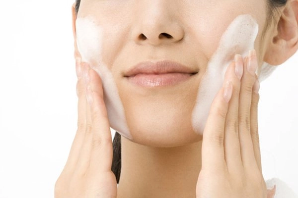Bị chê nhan sắc thời thi hoa hậu vựa muối võ hoàng yến đáp trả bằng clip khoe mặt mộc - 10