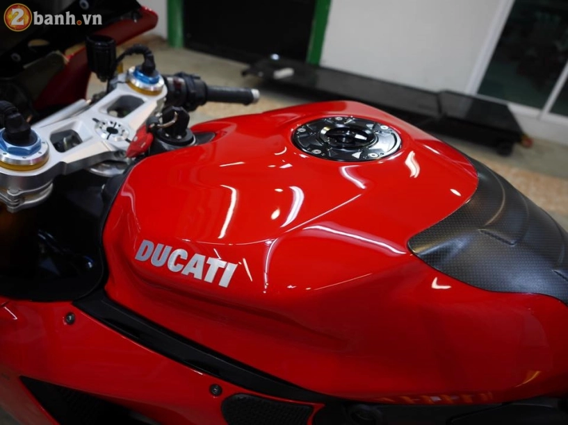 Ducati 1199 panigale s rực rỡ trong gói nâng cấp đắt tiền - 6