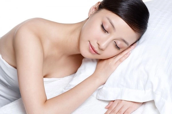 Dùng dầu gội kích thích mọc tóc có phải giải pháp cứu cánh dành cho nàng có mái tóc mỏng - 10