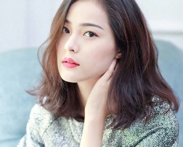 Gợi ý các mẫu tóc đẹp thu đông giúp chị em giấu trọn nhược điểm khuôn mặt - 12