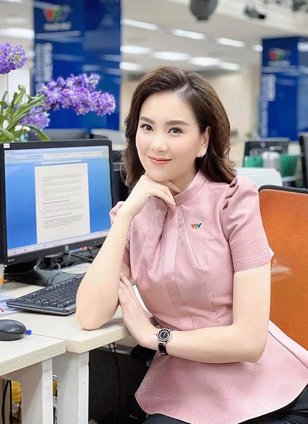 Khi btv mai ngọc thử diện đồ lạ mắt lên truyền hình phản ứng của dân tình mới đáng nói - 9