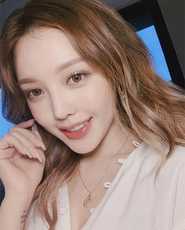 Không chỉ chuộng son hồng kem bơ phái đẹp hàn còn thích mê makeup theo tông màu mịn mượt này - 4