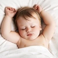 Làm đúng 3 bước này khi cai sữa đêm cho con bé sẽ ngủ ngoan như thiên thần - 4
