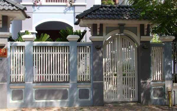 Những mẫu cổng hàng rào sắt đẹp biến nhà sang chảnh chẳng khác gì biệt thự - 3
