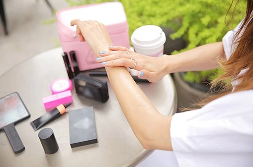 Ở nhà cũng cần thoa kem chống nắng còn điều gì nàng chưa biết hãy cùng kiểm tra xem - 26