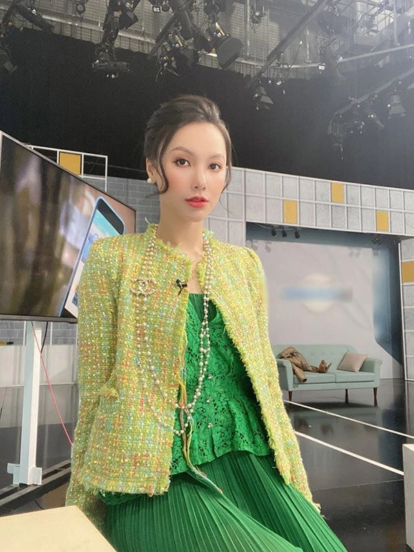 Ở nhà nhiều mùa dịch đến sành điệu như mc minh hà cũng lên hình với đồ ngủ đóng thùng - 14