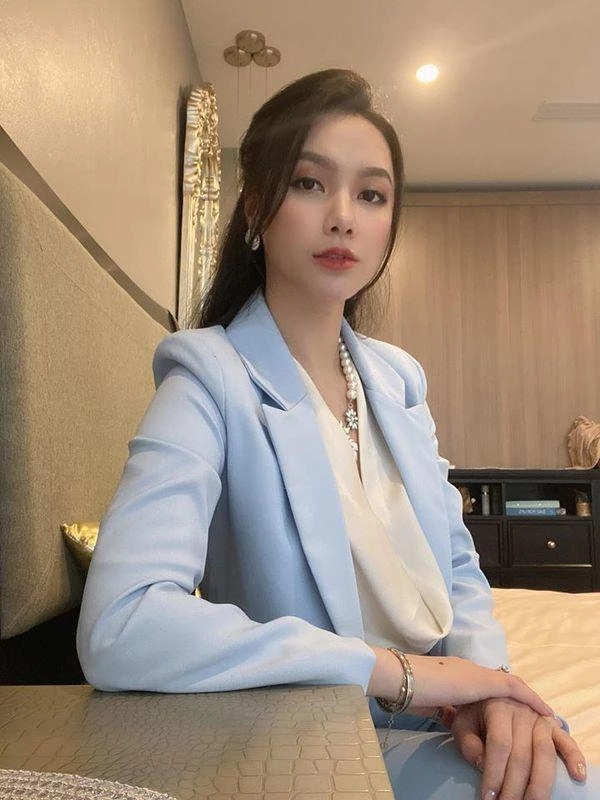 Ở nhà nhiều mùa dịch đến sành điệu như mc minh hà cũng lên hình với đồ ngủ đóng thùng - 17
