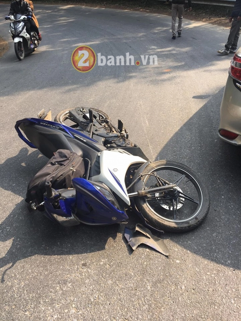 Tay lái non thanh niên exciter xòe nặng quẹt xe hơi trên đèo tam đảo - 2