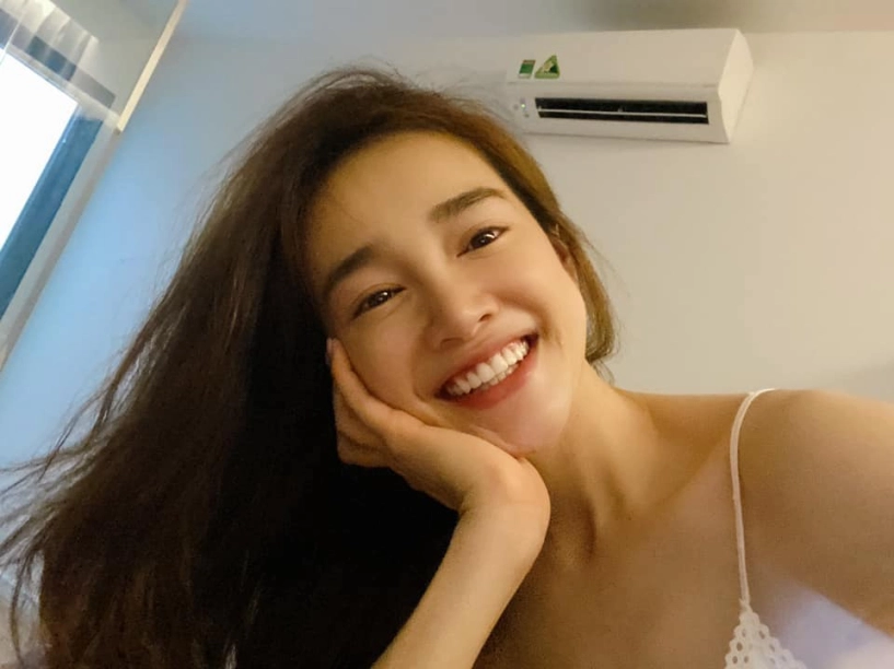 Than thở mất ngủ mấy ngày mẹ bỉm nhã phương vẫn sở hữu mặt mộc tươi rói đáng ghen tị - 3