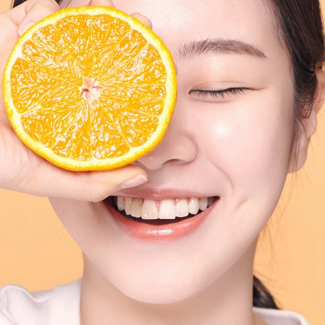 Đừng lười chăm sóc da vì có những serum vừa dưỡng sáng thu gọn chân lông lẫn cấp nước này - 2